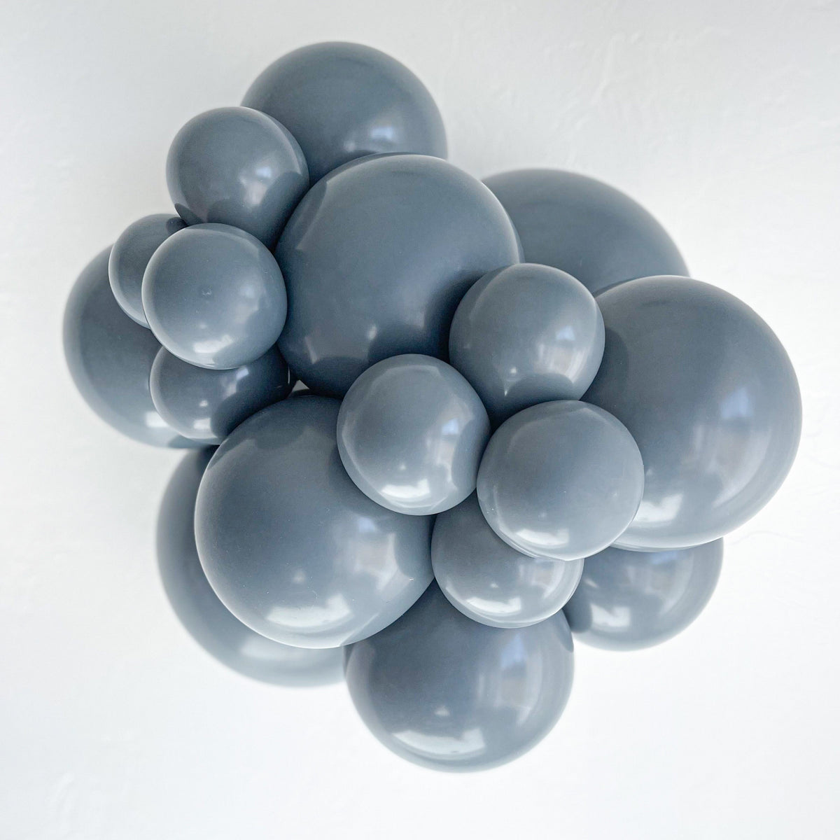 Tuftex_Gray_Smoke_Cluster