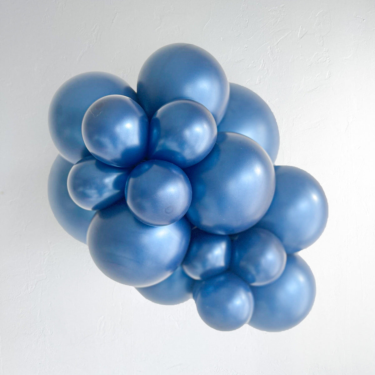 Tuftex_Metallic_Midnight_Blue_Cluster